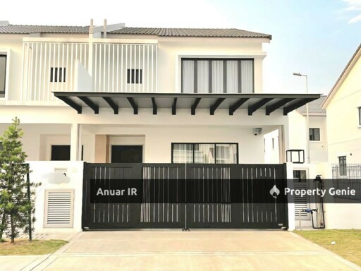 [Renovated End Lot Unit] Double Storey Terrace House Sejati Lakeside Cyber 10 Cyberjaya