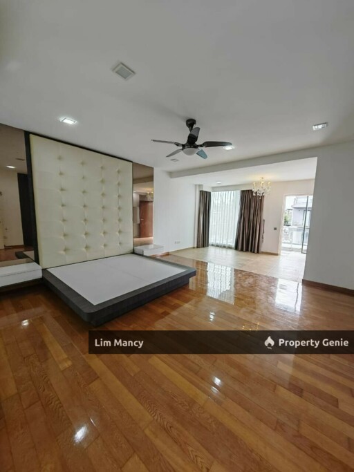 Taman Sutera Utama @Jalan Sutera Pulai Two and Half Storey Terrace Corner House with Fully Renovation