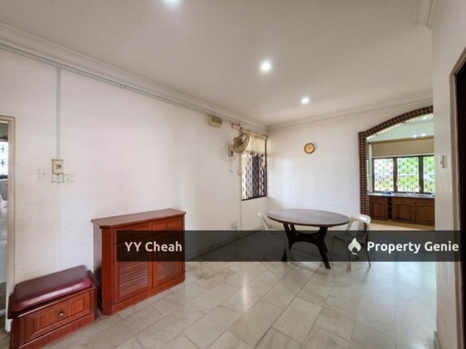 Jalan Kampar Ipoh Town Bungalow 10,400 sq ft For Sale Renovated, Facing North Huge Bungalow