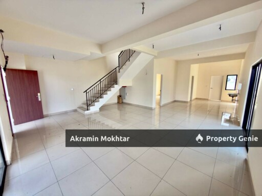 CORNER LOT 3 Storey Terrace Nassim Heights, Taman Ukay Bistari, Ampang Selangor