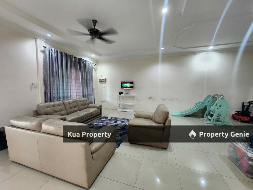 Double Storey Terrace Intermediate For Sale! Located at Merdang Gayam Samarahan