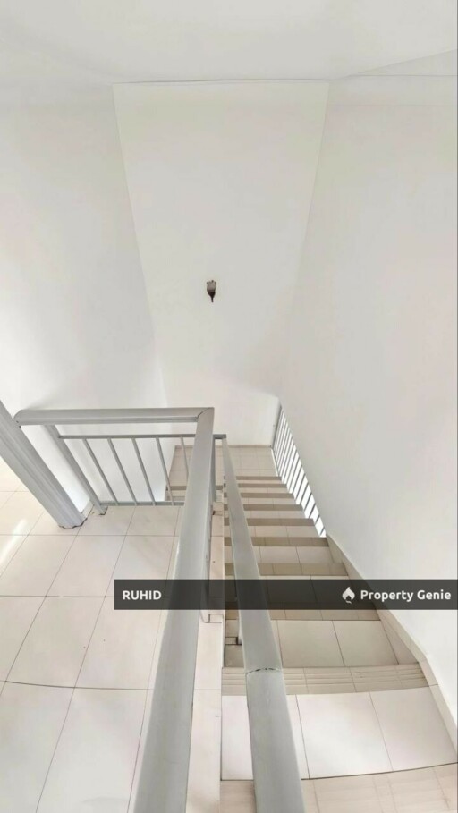 Puteri Wangsa Double Storey Terrace Freehold 4R3B Renovated