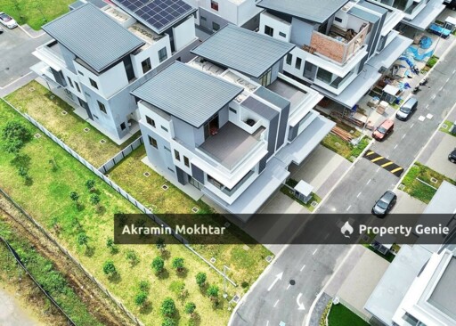 Brand New & Corner Lot | Three Storey Semi-D, Broadleaf Residences, Kota Kemuning, Shah Alam