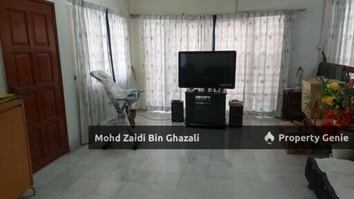 Corner Double Storey Terrace at Bukit Jelutong, Selangor