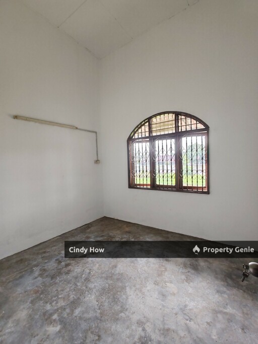Taman Merdeka Corner Lot