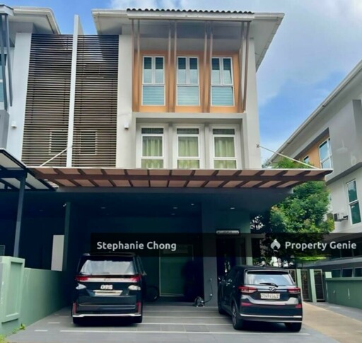 3-Storey Semi-D with Lift @ The Rafflesia, Damansara Perdana | Spacious & Renovated | Bumi