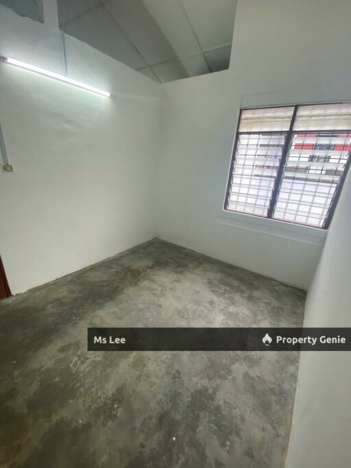 1 storey house-Taman Jayamas (Taman Cuepacs) @ Seremban-Ready Now