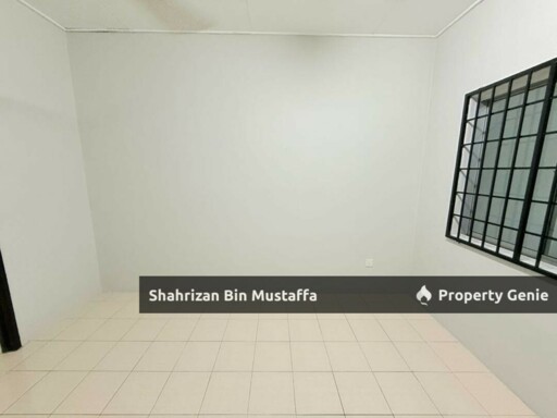 International Lot, End Lot, Taman Sri Saujana, Kota Tinggi, Johor