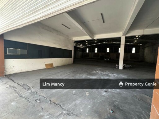 Kawasan Perindustrian Taman Johor Adjoining Semi Detached Light Industrian For Sale/For Rent