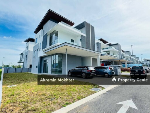 Corner Lot Brand New 3 Storey Semi Detached Broadleaf Residences Taman Alam Kemuning Shah Alam