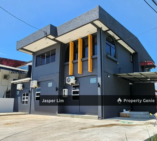 Taman Calrose Linked Bungalow (Room Specialist)