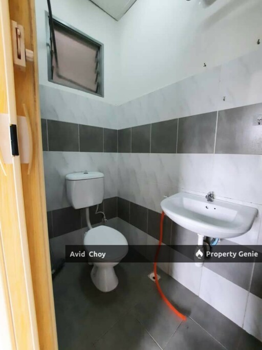 Taman Seroja , Tampoi, Medium Cost flat(Level 4)
