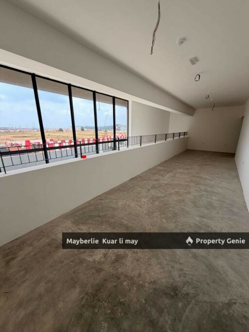 Elmina Detached Factory For Rent