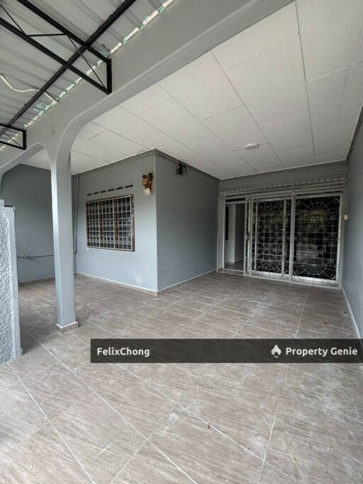 Taman Mohd Yassin 1 Sty Terrace,Jalan Seladang,Simpang Renggam