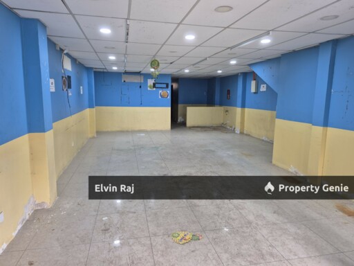 4.5 Storey Shop For Sale in Jalan Sentul
