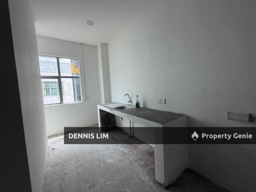 Subang Bestari Seksyen U5 1st And 2nd Floor For Rent