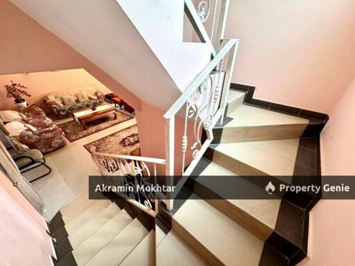 DOUBLE STOREY CORNER LOT, Taman Equine, Lestari Perdana 8 Seri Kembangan.