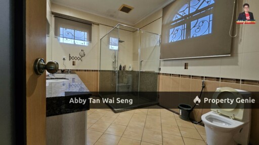 WOW! Huge Prestige Bungalow For Rent in Kolombong | 18,038 sqft Land