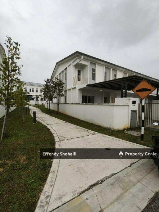 MYRA GARDEN KUNDANG END LOT