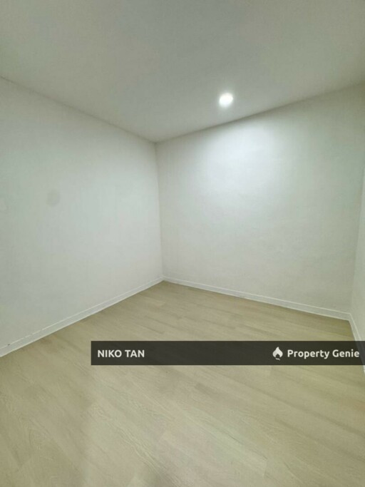 For Sale Jalan Camar, 1 Storey End Lot Unit Taman Perling Tampoi