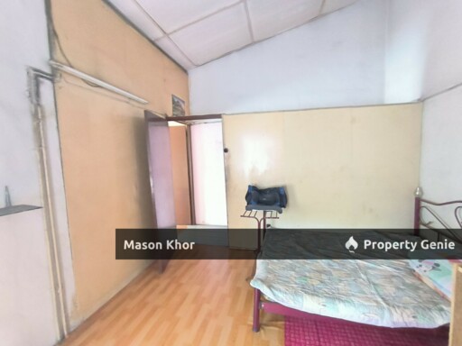 2-STOREY TERRACE TAMAN PERMATANG TINGGI 1054sf BASIC RENOVATED PERMATANG TINGGI