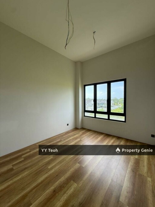 8 Residence Padang Temu 2.5 Storey Superlink