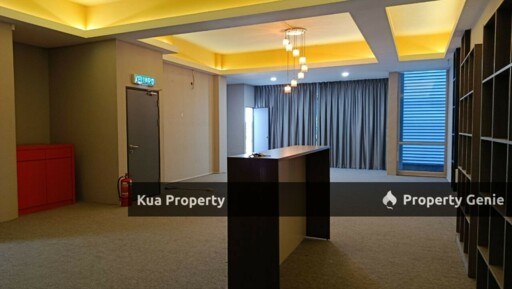 1st Floor Shop Lot For Rent! at Kuching City Mall