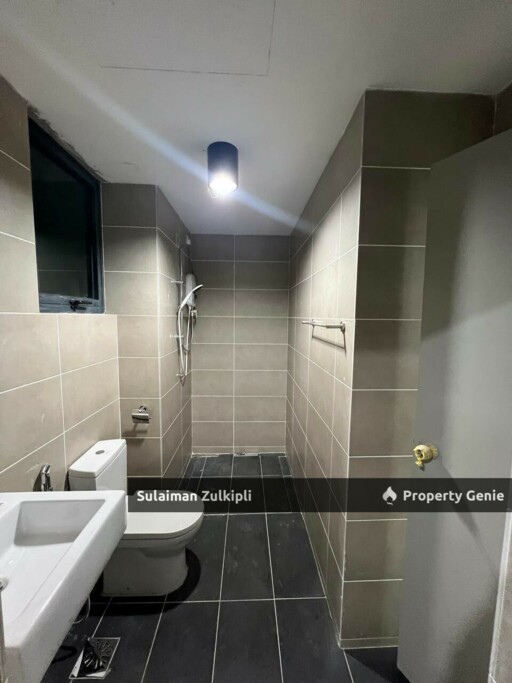 Type B 3R/3B - Louvre Residence @ Country Heights, Kajang