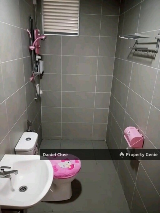 Meru Prima High Floor Hello Kitty Theme Condo FOR RENT