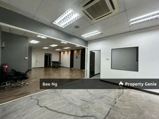 Taman Impian Emas 1st Floor Shop Facing Main Road