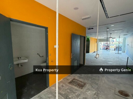 Ground Floor Intermediate Shoplot at Northbank Tabuan Tranquility
