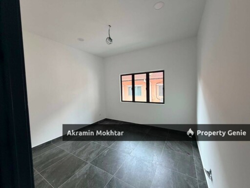 CORNER DOUBLE STOREY TERRACE, VILLA MAS 2, KIPARK SRI UTARA, OFF JALAN IPOH, KUALA LUMPUR.