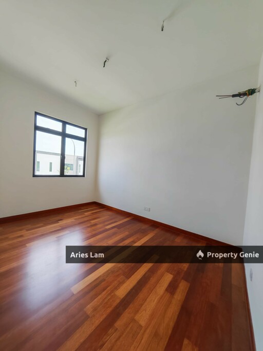 Danga Sutera @ Semi-D House Corner Lot / Skudai