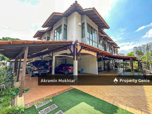 Freehold, CornerLot, Renovated & Partially Furnished | 2-Storey Bungalow Kampung Datuk Keramat KL.