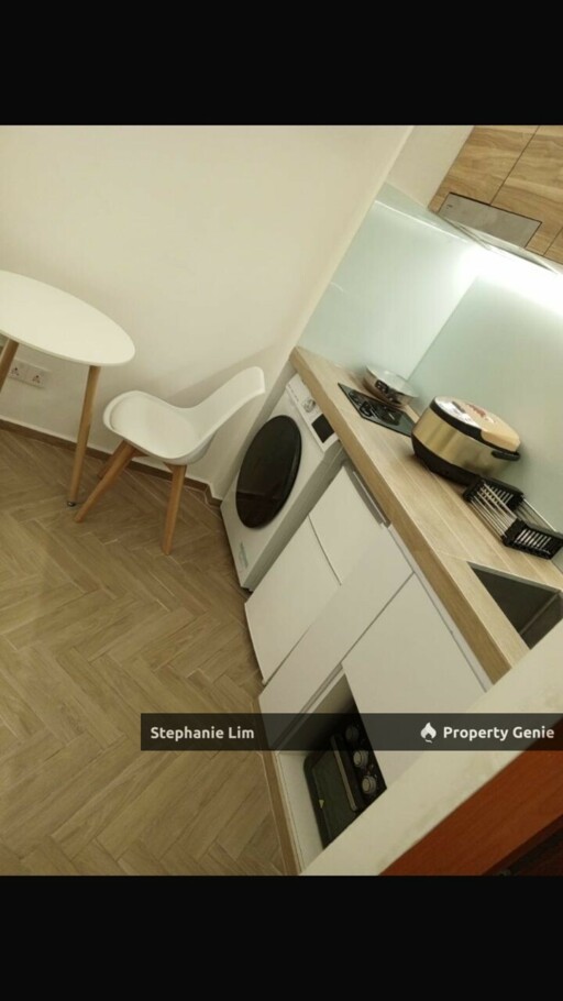Noordin Street Ghaut Flat