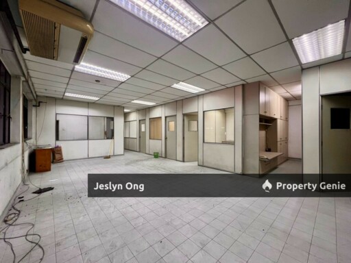 1.5 Storey Detached Factory @ Kawasan Perindustrian Tebrau 1 for Rent