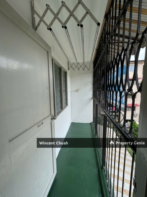 Flat Seksyen 2 Wangsa Maju (2 Bed 1 Bath) Near LRT - RM900/mth