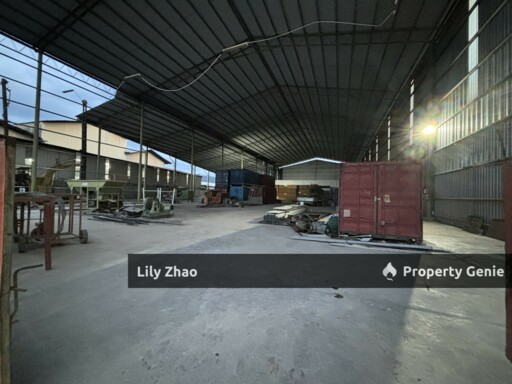 INDUSTRIAL WAREHOUSE / FACTORY, 34,000 SF for Rent, Mile 7 Inanam