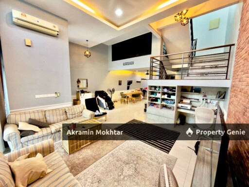 Freehold, Renovated & Partially Furnished | 2.5 Storey Terrace IRIS Taman TTDI Grove, Kajang Selangor