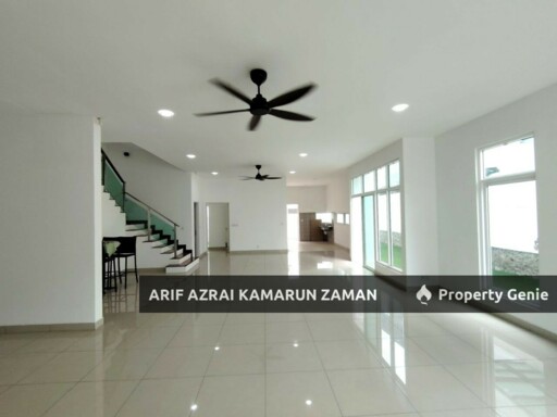 [Negotiable | 3-Storey Semi-D] Clover Garden Residence, Cyberjaya | 5+1R6B | 3,800 sqft | RM2,000,000
