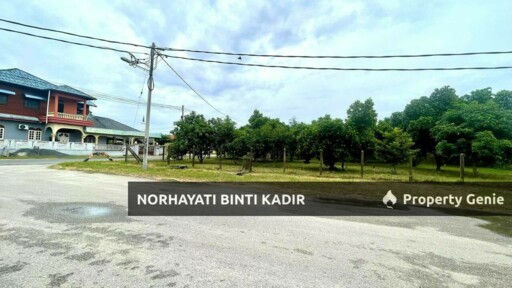 RUMAH SEMI-D BESERTA KEBUN TEPI RUMAH DI TAMAN SURA JETTY 2