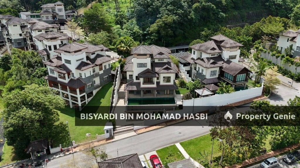 4 STOREY BUNGALOW TAMAN BUKIT MELAWATI WITH SWIMMING POOL