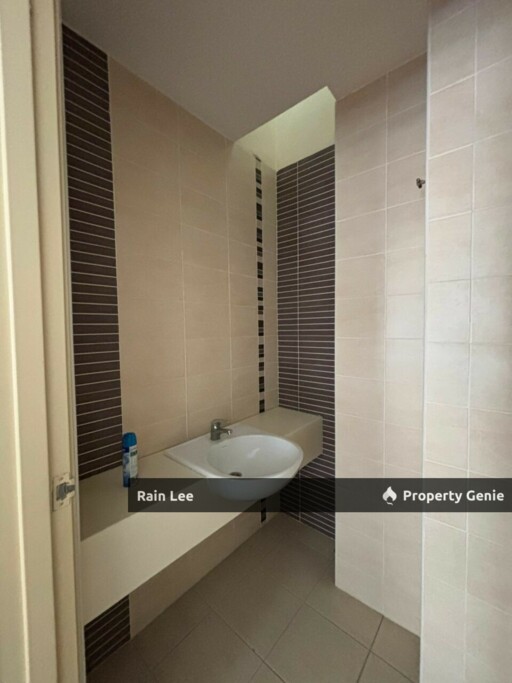 Freehold / Fully Extended / 3 Storey Terrace for Sale / Intermediate Lot / Near Pavilion Bukit Jalil /24Hrs Security with Gated & Guarded