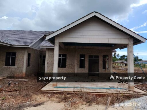 SEMI D MAMPU MILIK DI BELAKANG PASAR RAYA PXR ,JABI BESUT TERENGGANU UNTUK DI JUAL
