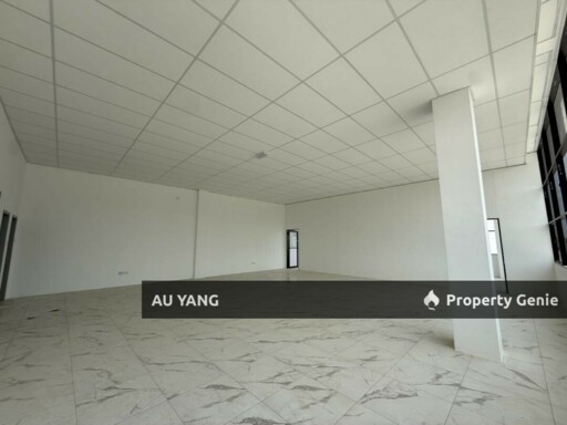 2.5 Storey Factory For Sale 2.5 层工业厂房出售 @ Simpang Ampat (Tasek)