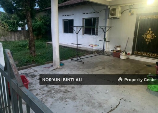 Semi D Setingkat Bukit Gelugor Batu Hitam [Walking Distance SMK Beserah] utk Dijual