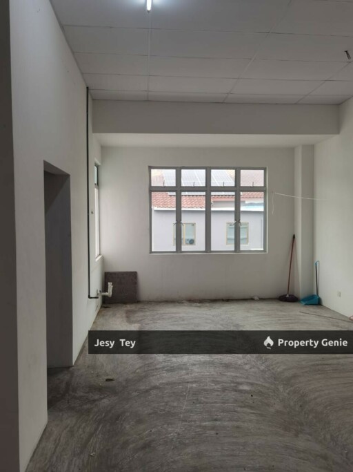 Bandar Dato Onn Double Storey Shop For Rent