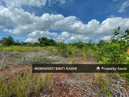 LOT BANGLO PAYA TIGA BUKIT SETONGKOL (CORNER LOT)
