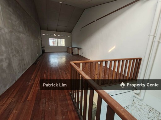 Jonker Street Nearby Double Storey Shoplot For Rent