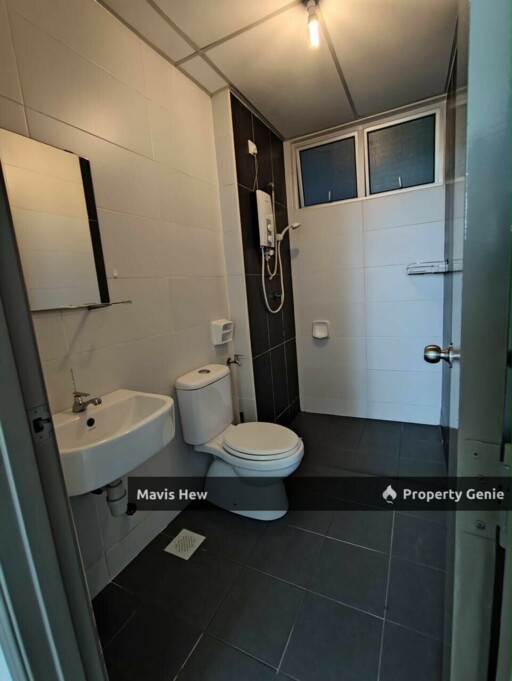 For Rent, Larkin Heights @Taman Larkin Idaman, Carpark, G&G, Partial Furnished